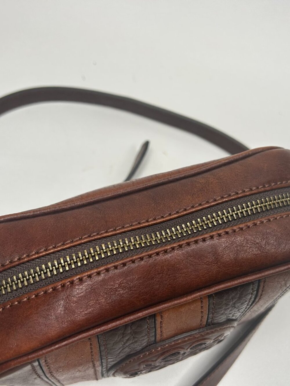 BRIGHTON Ferrara Dominique Leather Crossbody Camera Bag Whiskey Patchwork $295 - Picture 7 of 13